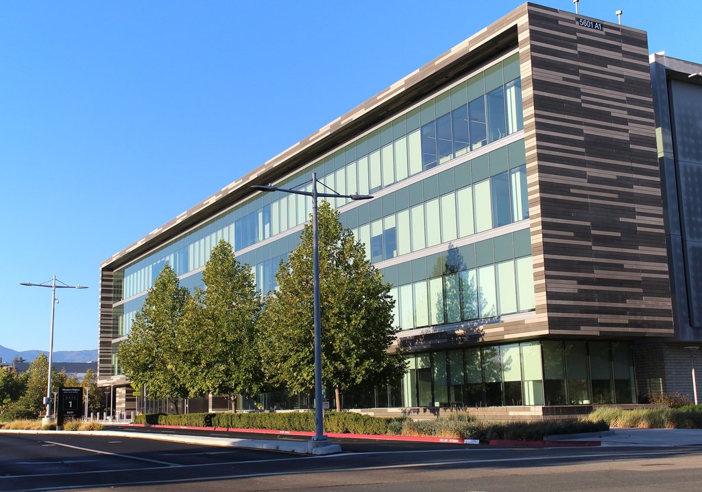 WESTERN DIGITAL CORP