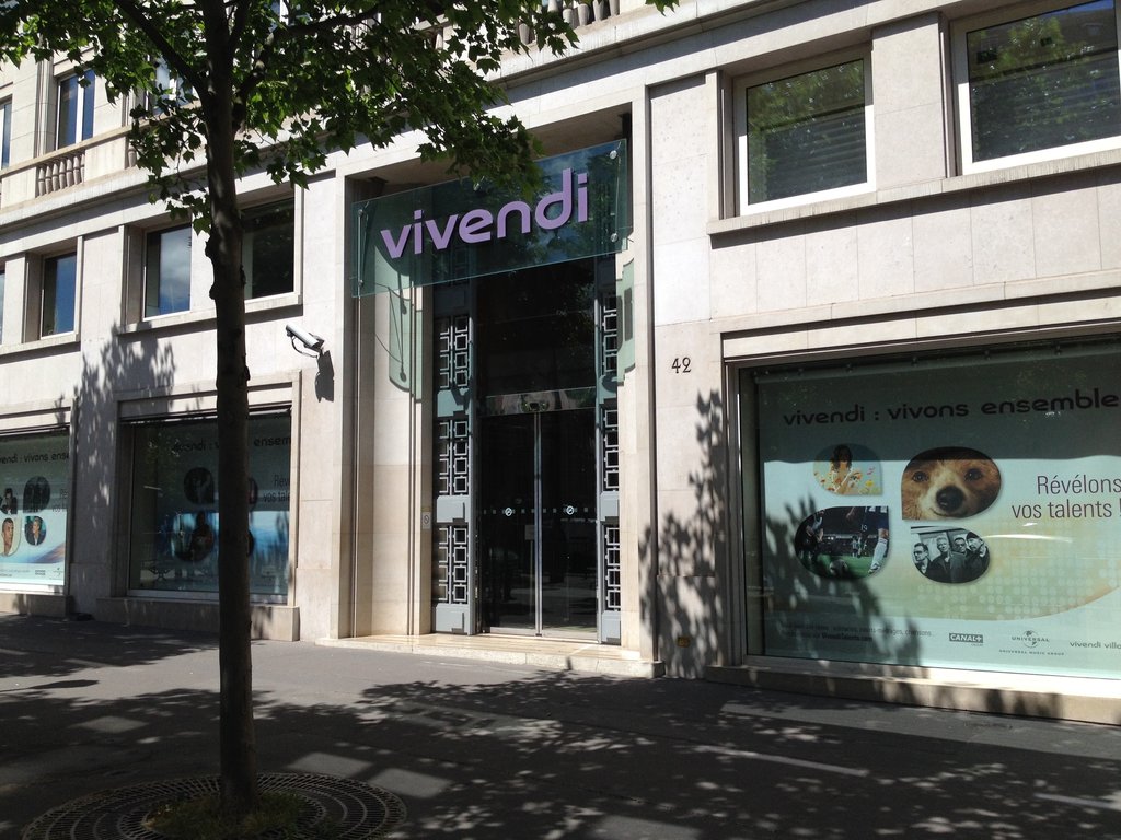 VIVENDI UNIVERSAL
